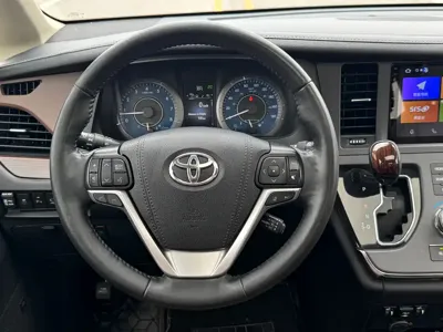 Toyota Sienna 2019, 100000 км, за 27523.59 USD - фото 27