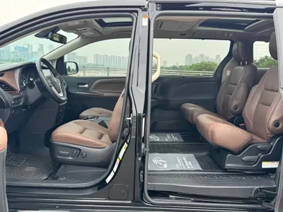 Toyota Sienna 2019, 100000 км, за 27523.59 USD - фото 30