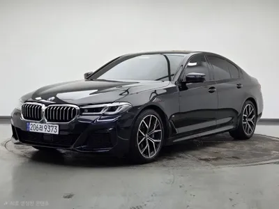 BMW 5-Series · 2023 год