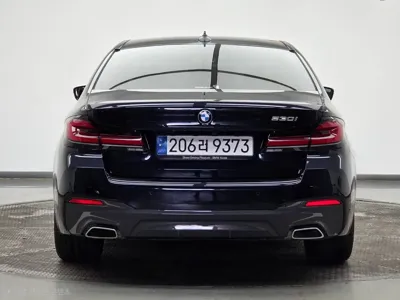 BMW 5-Series 2023, 44601 км, за 28664.51 USD