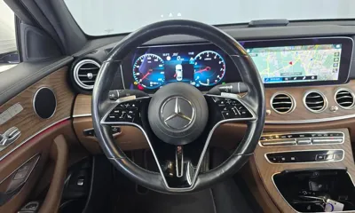 Mercedes-Benz E-Class 2022, 73618 км, за 23129.31 USD - фото 13