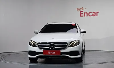 Mercedes-Benz E-Class 2018, 85363 км, за 13651.43 USD