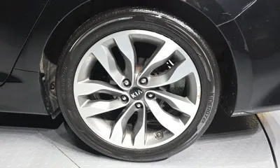 Kia K5 2015, 126264 км, за 4543.98 USD