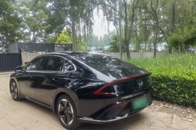 Wuling Xingguang 2023, 24900 км, за 10520 USD