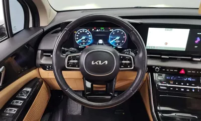 Kia Canival 2023, 34489 км, за 20060.52 USD - фото 13