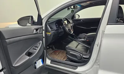 Hyundai Tucson 2018, 105146 км, за 6825.71 USD - фото 10