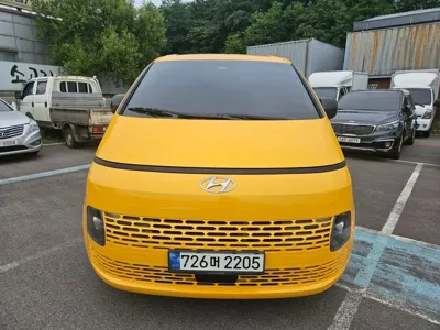 Hyundai Staria · 2022 год