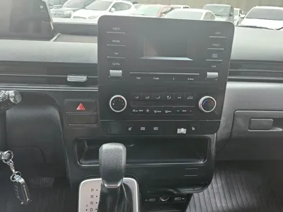 Hyundai Staria 2022, 140516 км, за 12228.99 USD - фото 9