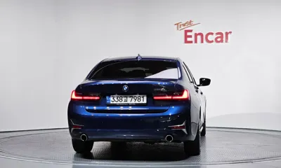 BMW 3-Series 2021, 45033 км, за 18314.3 USD