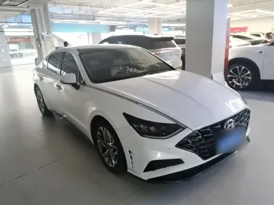 Hyundai Sonata 2022, 42800 км, за 10698.04 USD
