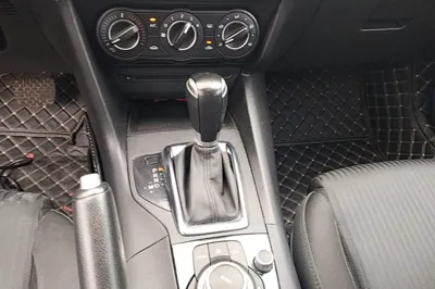 Mazda Mazda 3 Axela 2016, 93699 км, за 7249 USD - фото 17