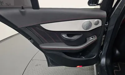 Mercedes-Benz C-Class 2019, 51458 км, за 25272.42 USD - фото 25