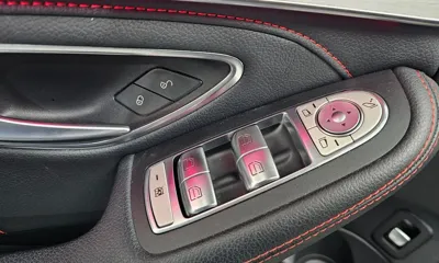 Mercedes-Benz C-Class 2019, 51458 км, за 25272.42 USD - фото 30
