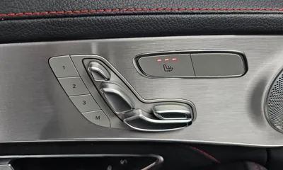 Mercedes-Benz C-Class 2019, 51458 км, за 25272.42 USD - фото 36