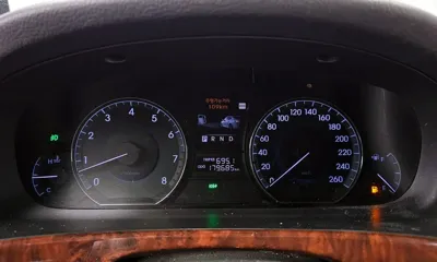 Hyundai Equus 2012, 179685 км, за 2378.59 USD - фото 8