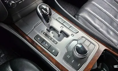 Hyundai Equus 2012, 179685 км, за 2378.59 USD - фото 9