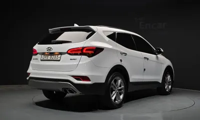 Hyundai Santafe 2017, 54013 км, за 10043.32 USD