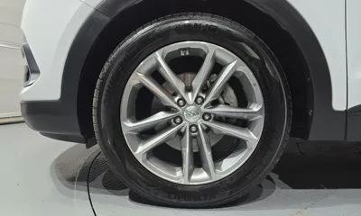 Hyundai Santafe 2017, 54013 км, за 10043.32 USD