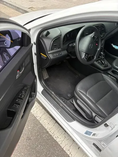 Hyundai Avante 2017, 59000 км, за 6825.71 USD
