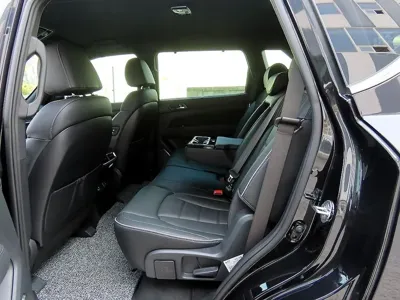 KG_Mobility_Ssangyong Rexton 2025, 8600 км, за 25119 USD - фото 6