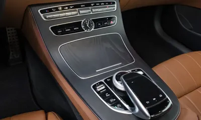 Mercedes-Benz E-Class 2018, 136070 км, за 18818.77 USD - фото 19