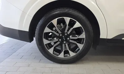 Kia Canival 2023, 66946 км, за 17395.3 USD