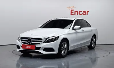 Mercedes-Benz C-Class · 2017 год