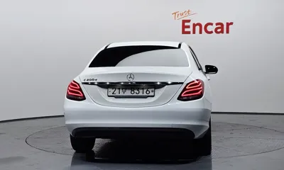 Mercedes-Benz C-Class 2017, 109939 км, за 8342.09 USD