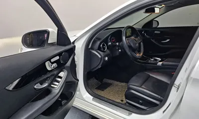 Mercedes-Benz C-Class 2017, 109939 км, за 8342.09 USD - фото 11