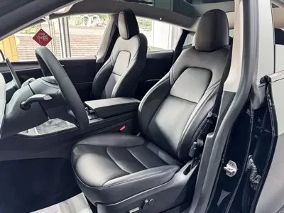 Tesla Model Y 2024, 46000 км, за 27451.32 USD