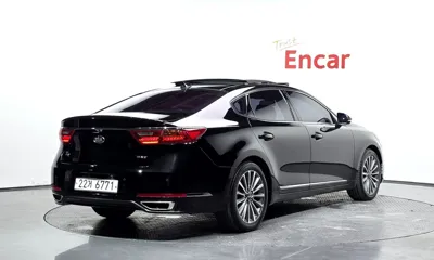 Kia K7 2016, 193124 км, за 4427.95 USD