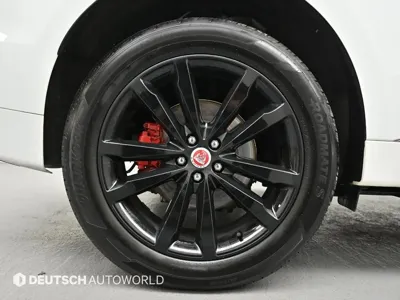 Jaguar F-Pace 2021, 111652 км, за 20643.26 USD