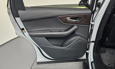 Audi Q7 2020, 52344 км, за 31777.03 USD - фото 25