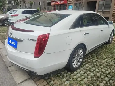 Cadillac XTS 2015, 129800 км, за 5591.42 USD