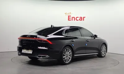 Hyundai Grandeur 2020, 177998 км, за 10994.64 USD