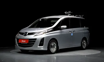Mazda Biante · 2010 год