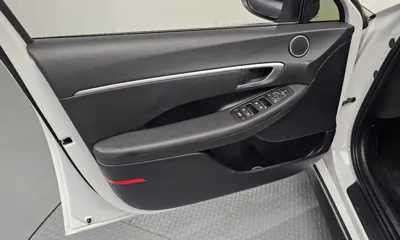 Hyundai Sonata 2022, 74361 км, за 9673.01 USD - фото 24