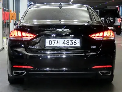 Hyundai Genesis 2016, 123629 км, за 6279.75 USD
