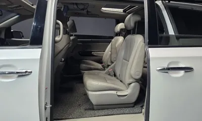 Kia Canival 2017, 114610 км, за 8385.88 USD - фото 12