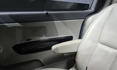 Kia Canival 2017, 114610 км, за 8385.88 USD - фото 25