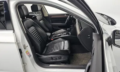 Volkswagen Passat 2018, 85889 км, за 11487.46 USD - фото 12
