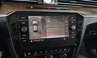 Volkswagen Passat 2018, 85889 км, за 11487.46 USD - фото 17