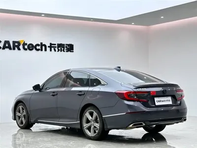 Honda Accord 2022, 33000 км, за 15302.82 USD