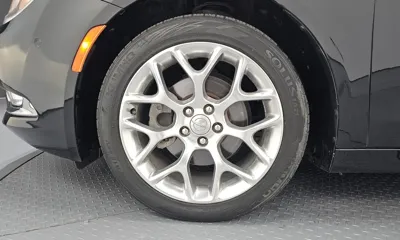Chrysler 200 2015, 81679 км, за 3275.57 USD