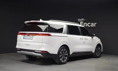 Kia Canival 2023, 58575 км, за 15887.4 USD