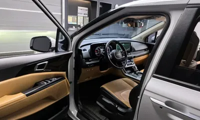 Kia Canival 2023, 58575 км, за 15887.4 USD - фото 10