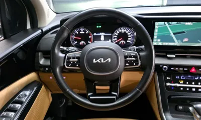 Kia Canival 2023, 58575 км, за 15887.4 USD - фото 13