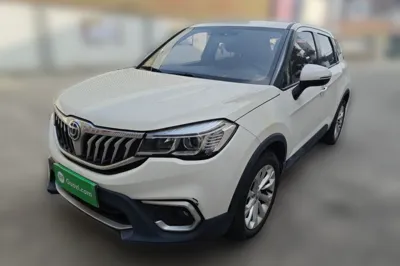 Brilliance V3 · 2017 год