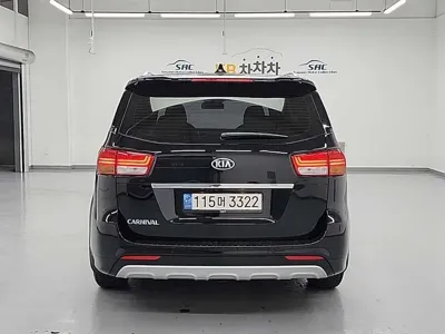 Kia Canival 2018, 126766 км, за 6498.62 USD