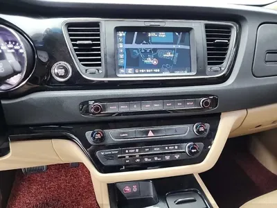 Kia Canival 2018, 126766 км, за 6498.62 USD - фото 10